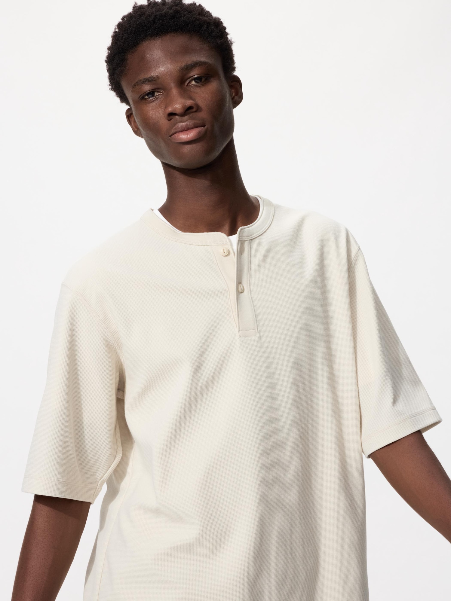 Unisex Dry Waffle Henley Neck T-Shirt | UNIQLO ID