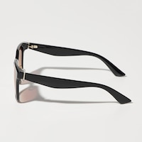 https://image.uniqlo.com/UQ/ST3/id/imagesgoods/485208/feature/idgoods_485208_feature3.jpg