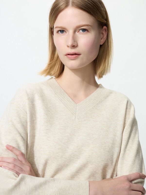 Washable Knit V Neck Sweater Smooth