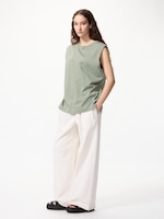 AIRism Cotton Sleeveless
                                          T-Shirt