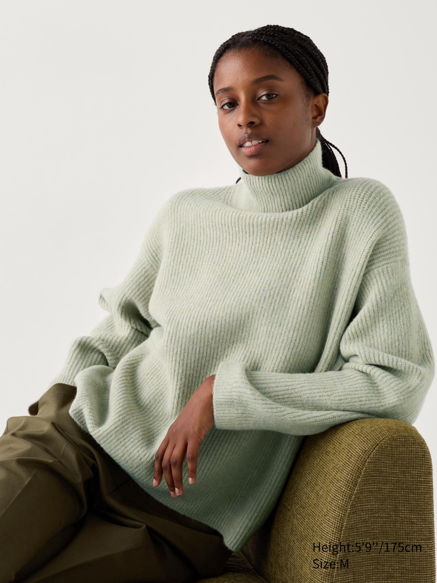 Souffle Yarn High Neck Sweater