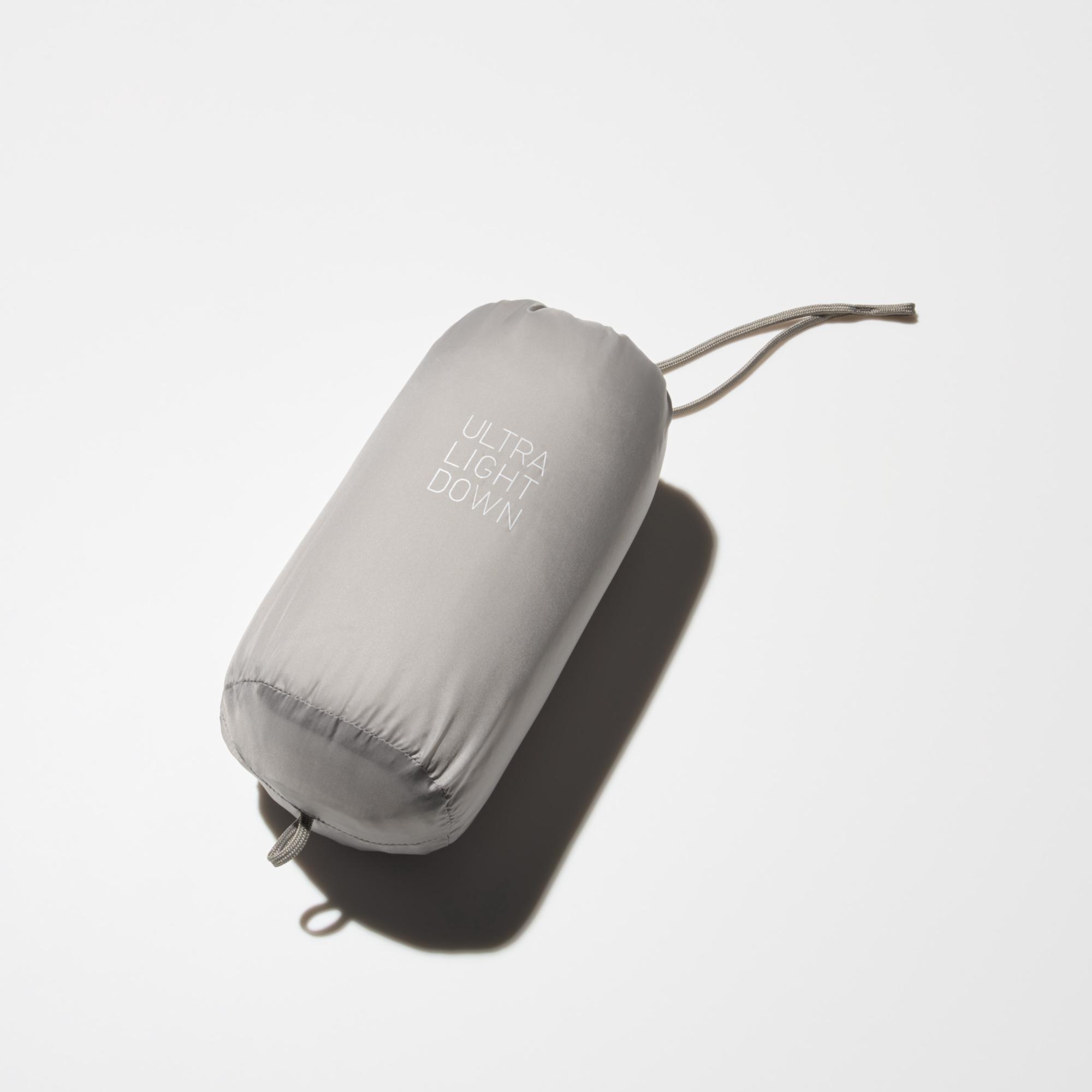 Comes with a carrying pouch for compact storage on the go.