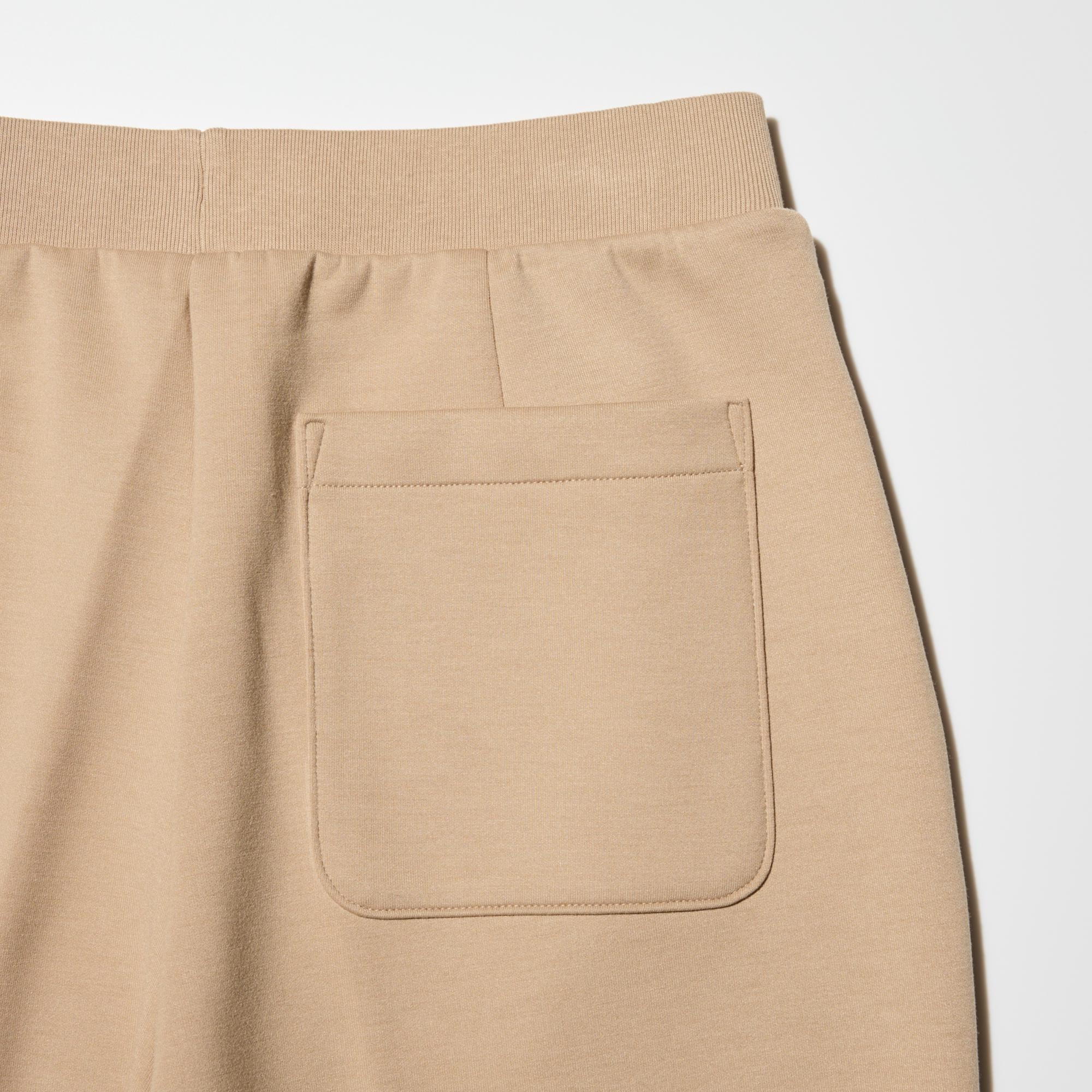 Functional and convenient side pockets and patch pockets at the back.