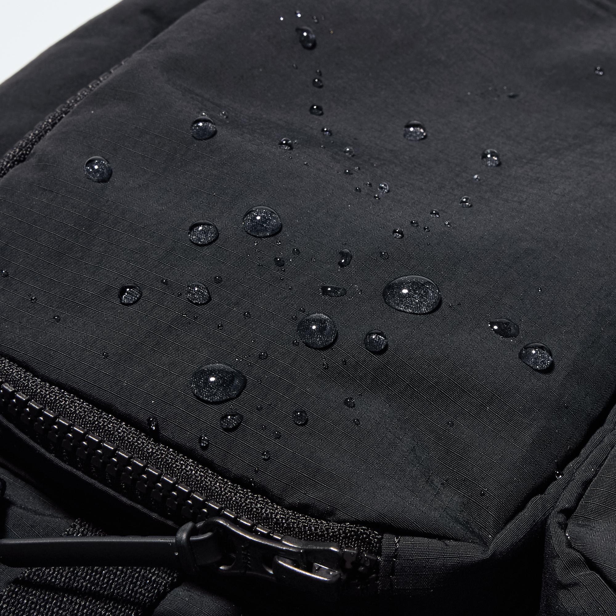 Water-repellent finish protects against light rain. *The finish is not permanent.