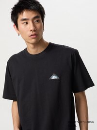 Doraemon meets the Louvre UT (Short Sleeve T-Shirt)