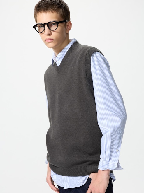 KNITTED V NECK VEST UNIQLO IN