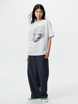 TOYOTA UT (Graphic T-Shirt)