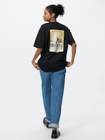 The Louvre UT (Graphic
                                          T-Shirt)