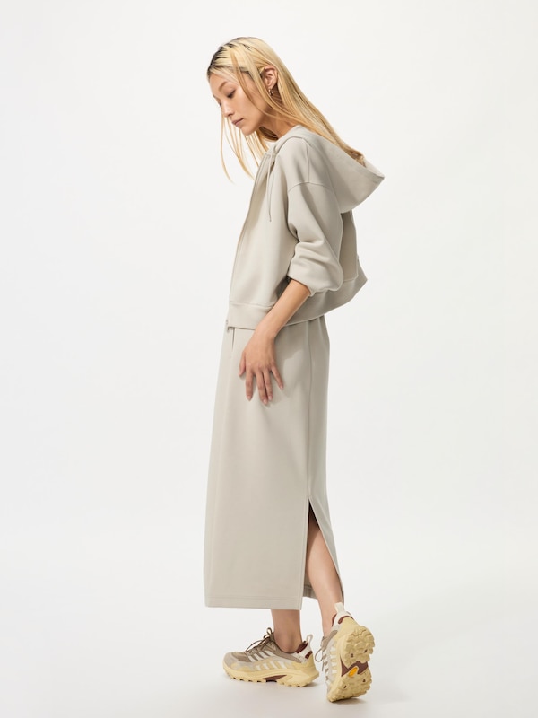 Dry Sweat Narrow Long Skirt