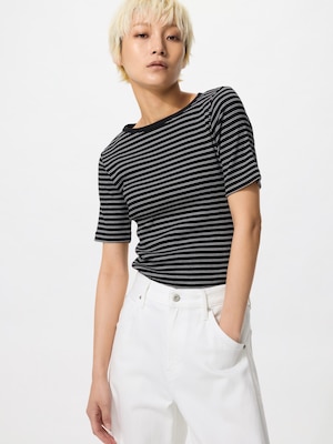 Ribbed Boat Neck T-Shirt
