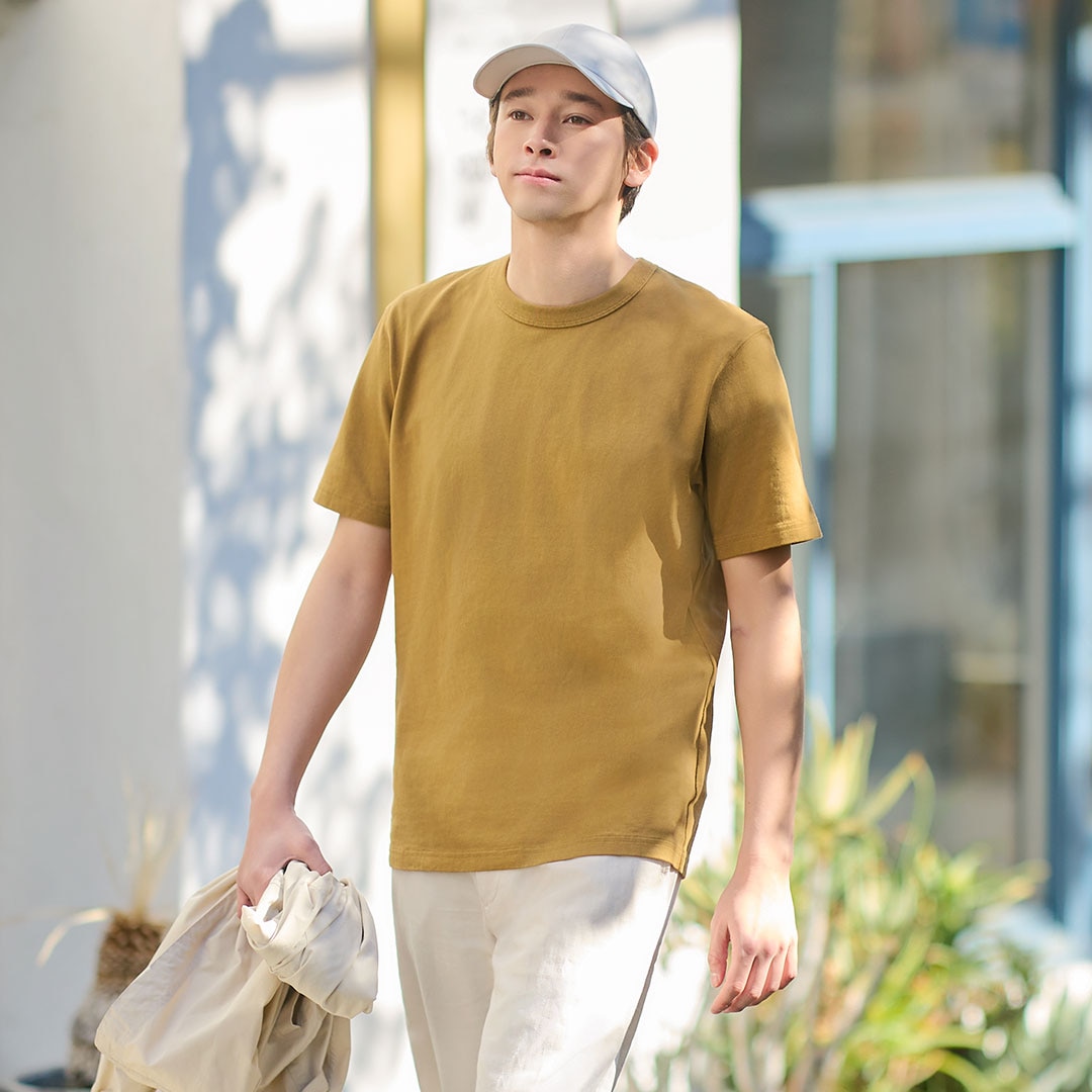 U crew neck T-shirt