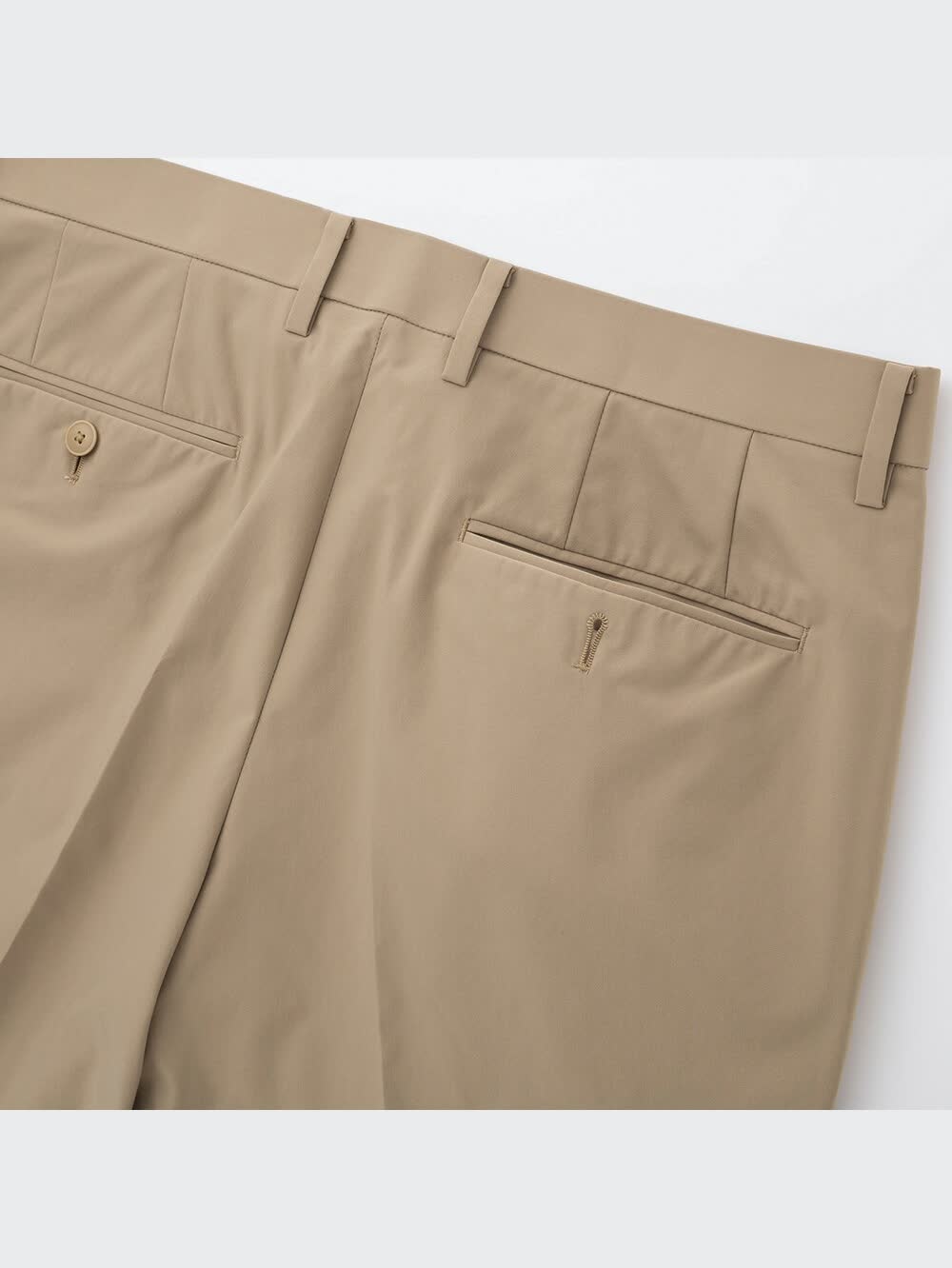 ユニクロ公式 | 感動ショートパンツ（丈標準）