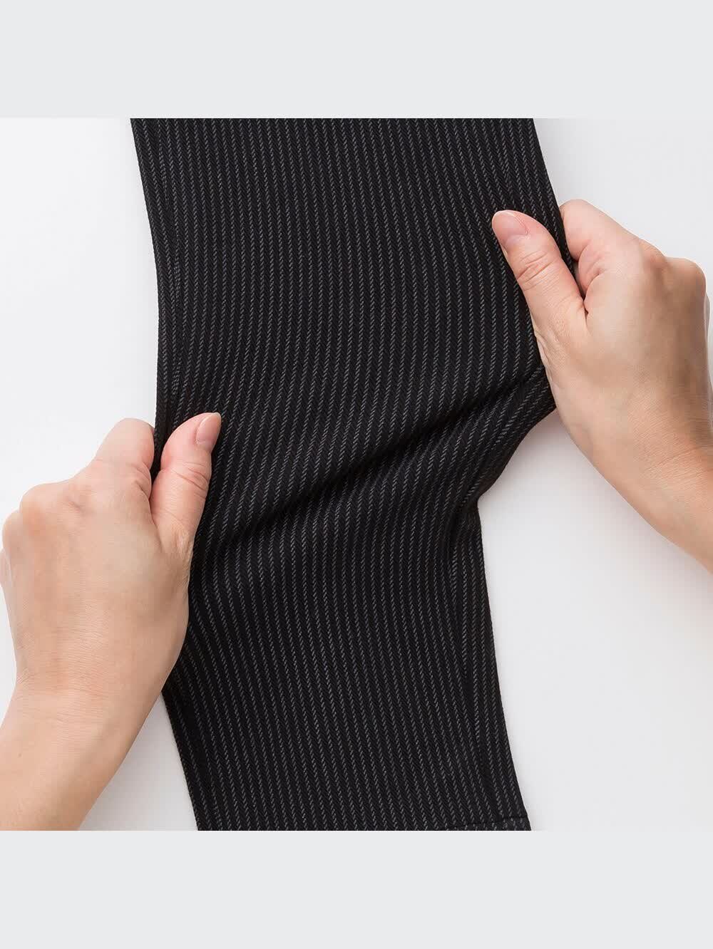 ユニクロ公式 | ウルトラストレッチプリントレギンスパンツ