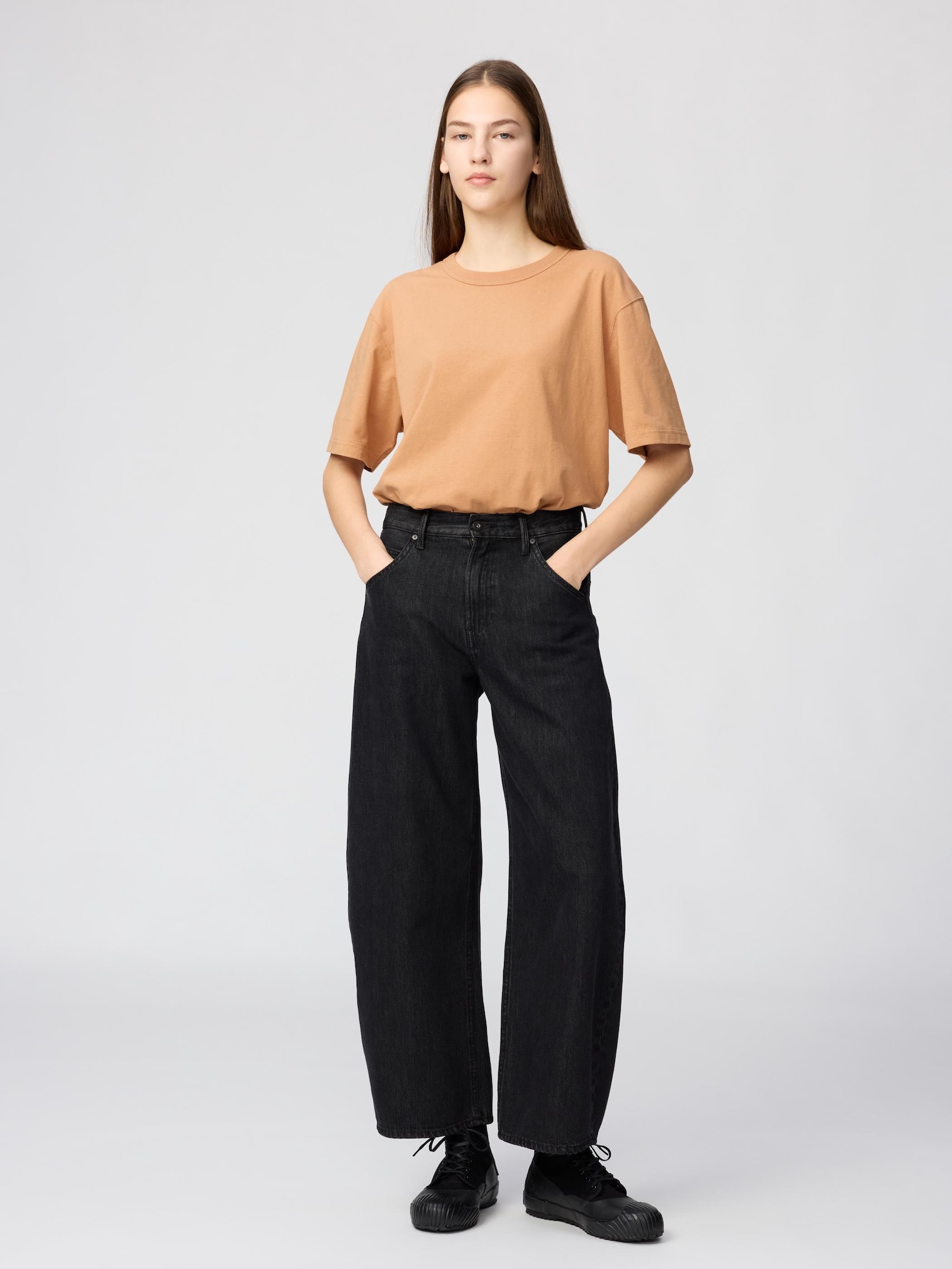 ユニクロ公式 | クルーネックTシャツ