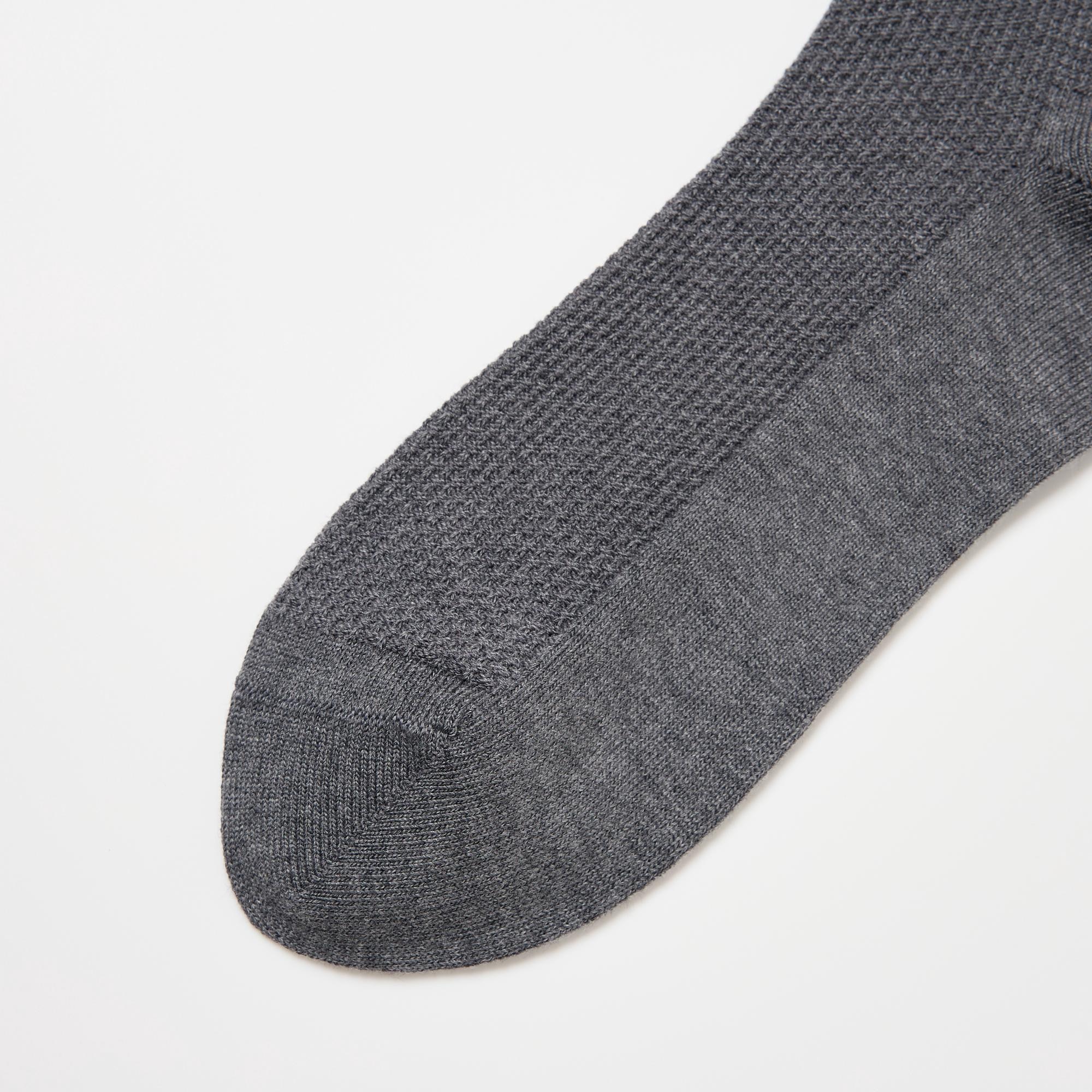 https://image.uniqlo.com/UQ/ST3/jp/imagesgoods/441897/feature/jpgoods_441897_feature7.jpg