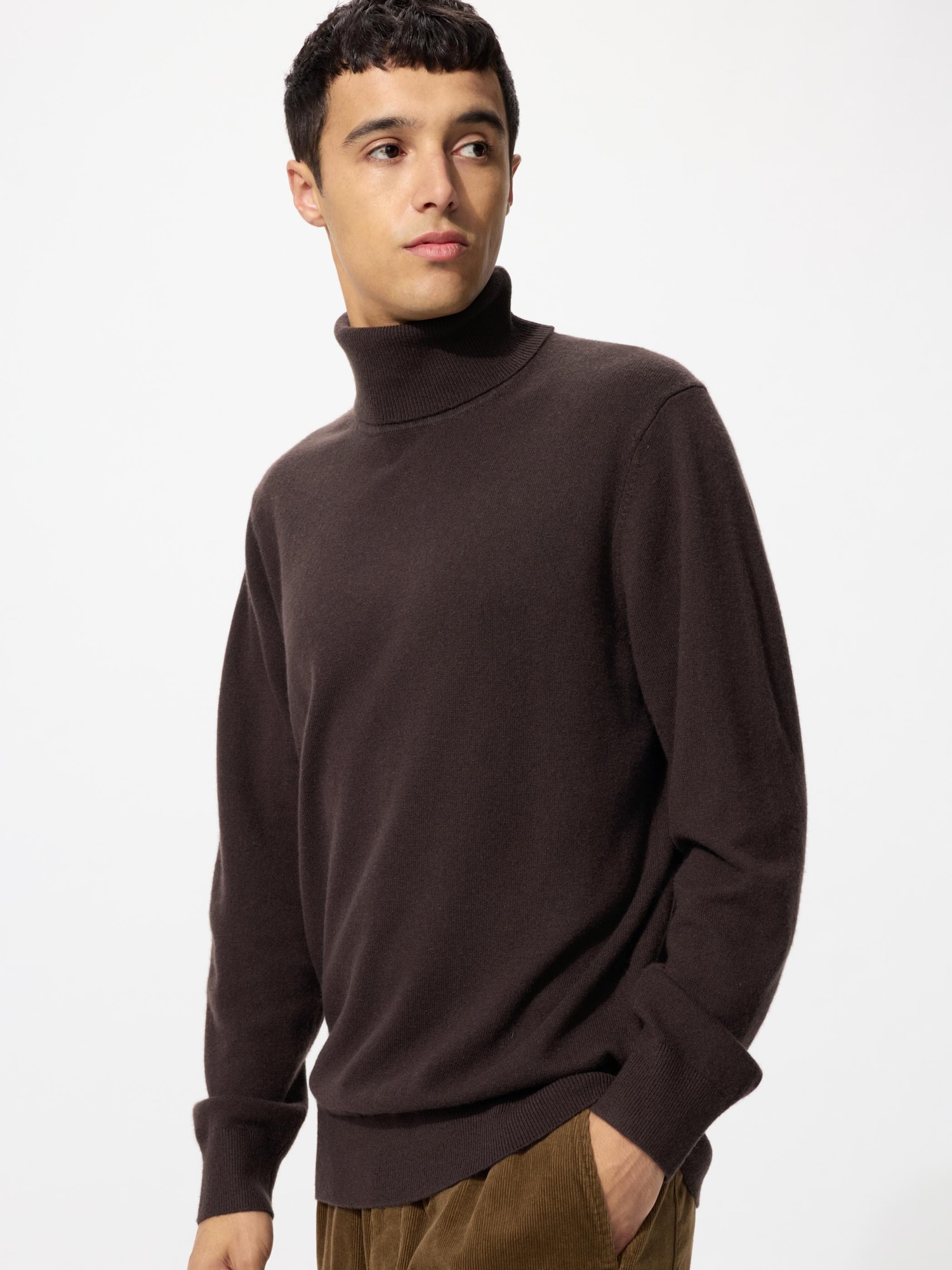 【ユニクロ新品】カシミヤタートルネックセーター　ブラック　L ユニクロ公式 | カシミヤタートルネックセーター
