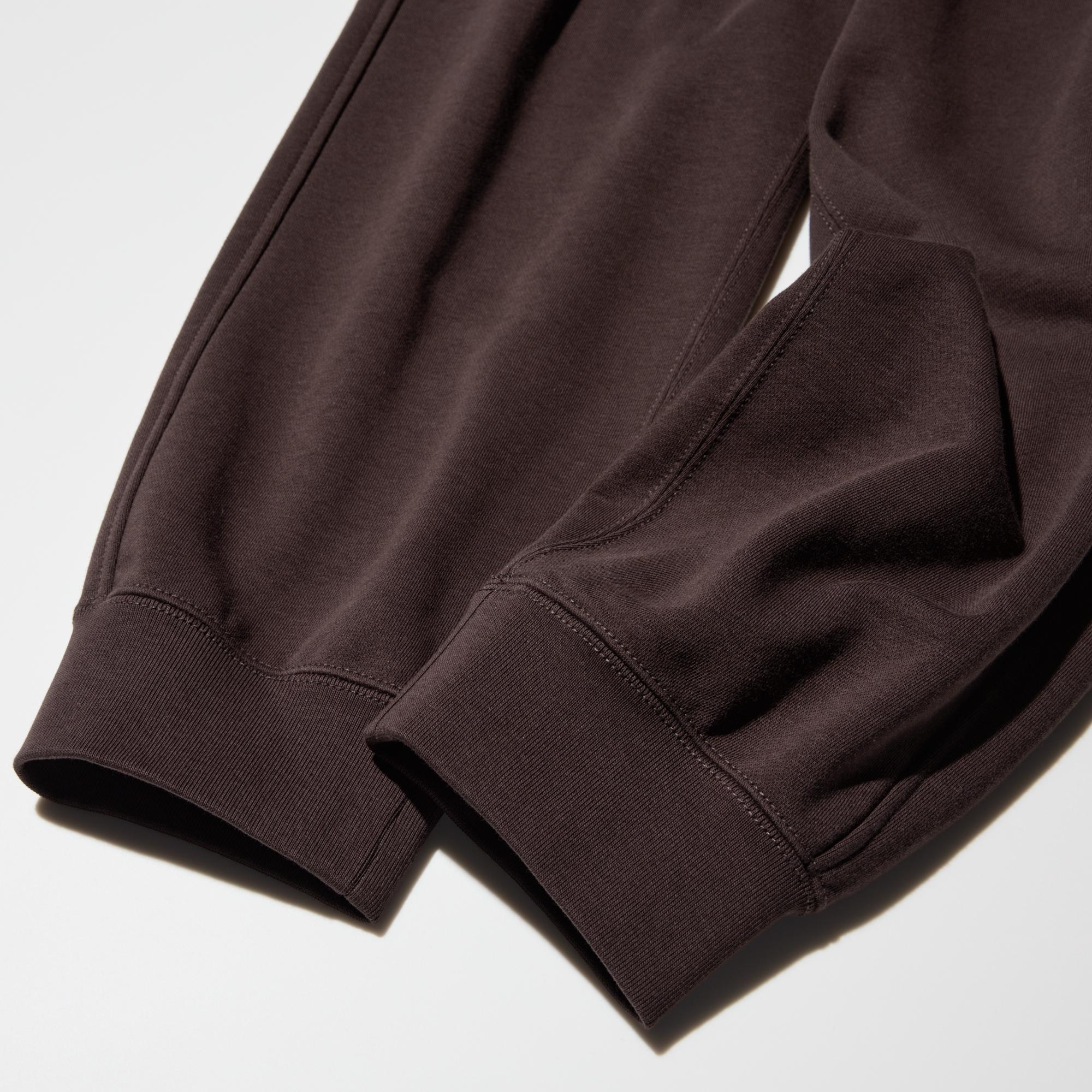 https://image.uniqlo.com/UQ/ST3/jp/imagesgoods/451648/feature/jpgoods_451648_feature2.jpg