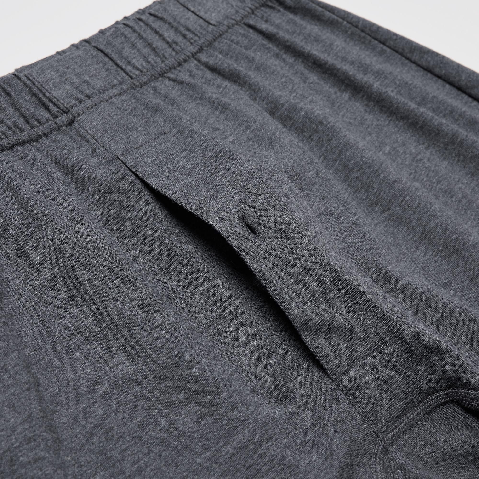 https://image.uniqlo.com/UQ/ST3/jp/imagesgoods/461019/feature/jpgoods_461019_feature3.jpg