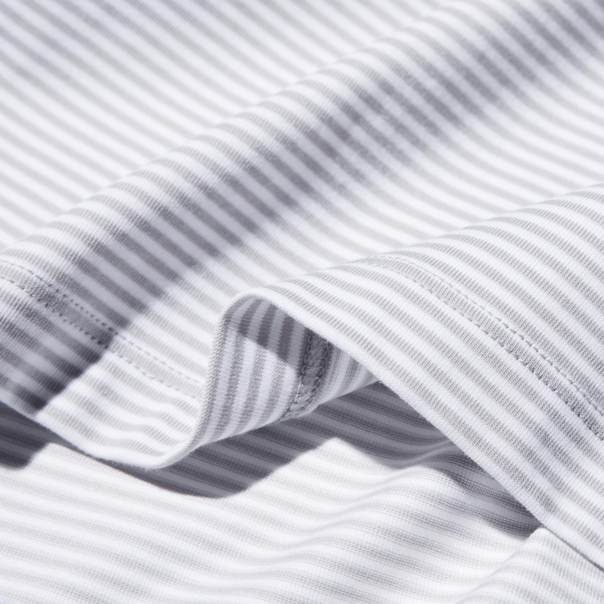 https://image.uniqlo.com/UQ/ST3/jp/imagesgoods/467273/feature/jpgoods_467273_feature2.jpg