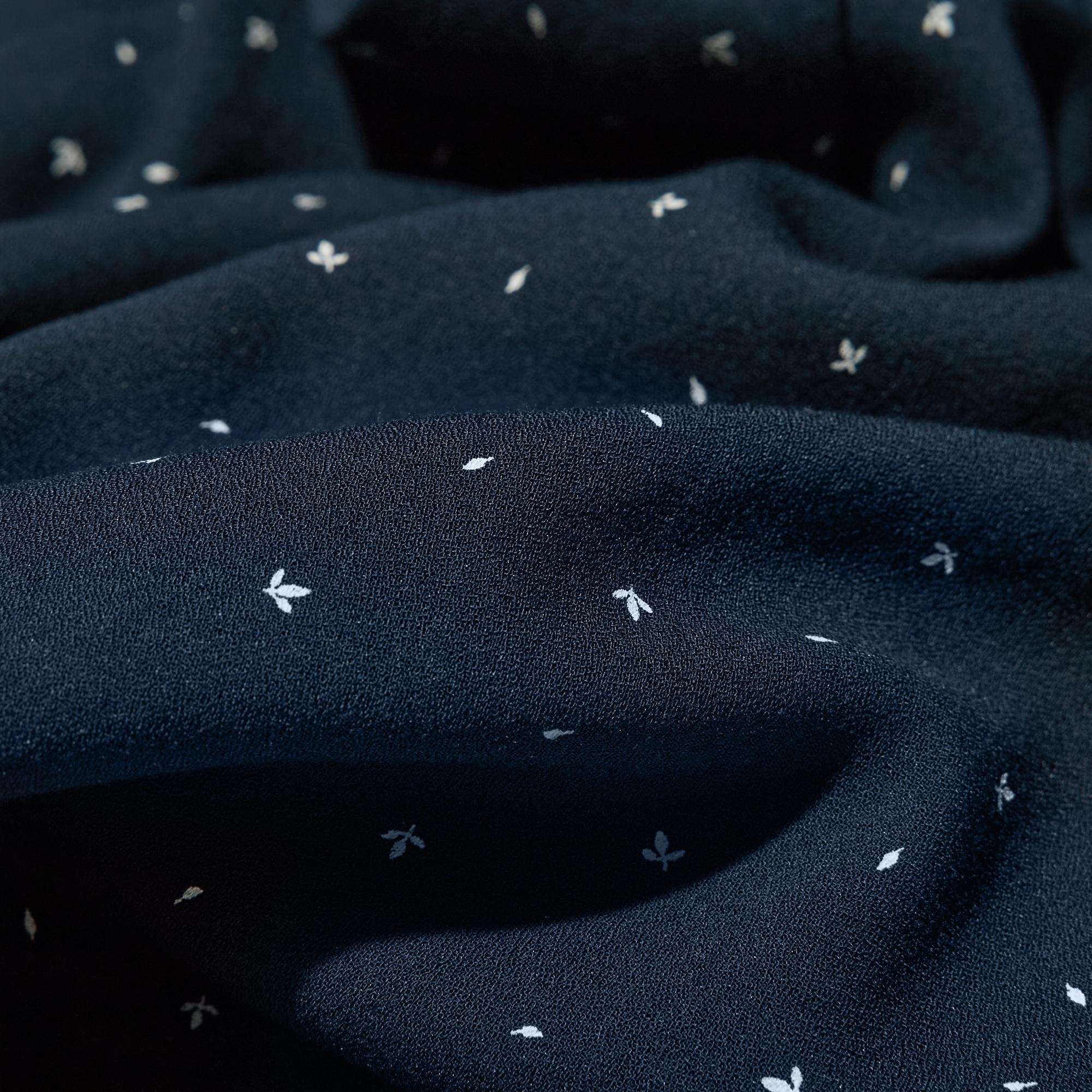 https://image.uniqlo.com/UQ/ST3/jp/imagesgoods/469418/feature/jpgoods_469418_feature1.jpg