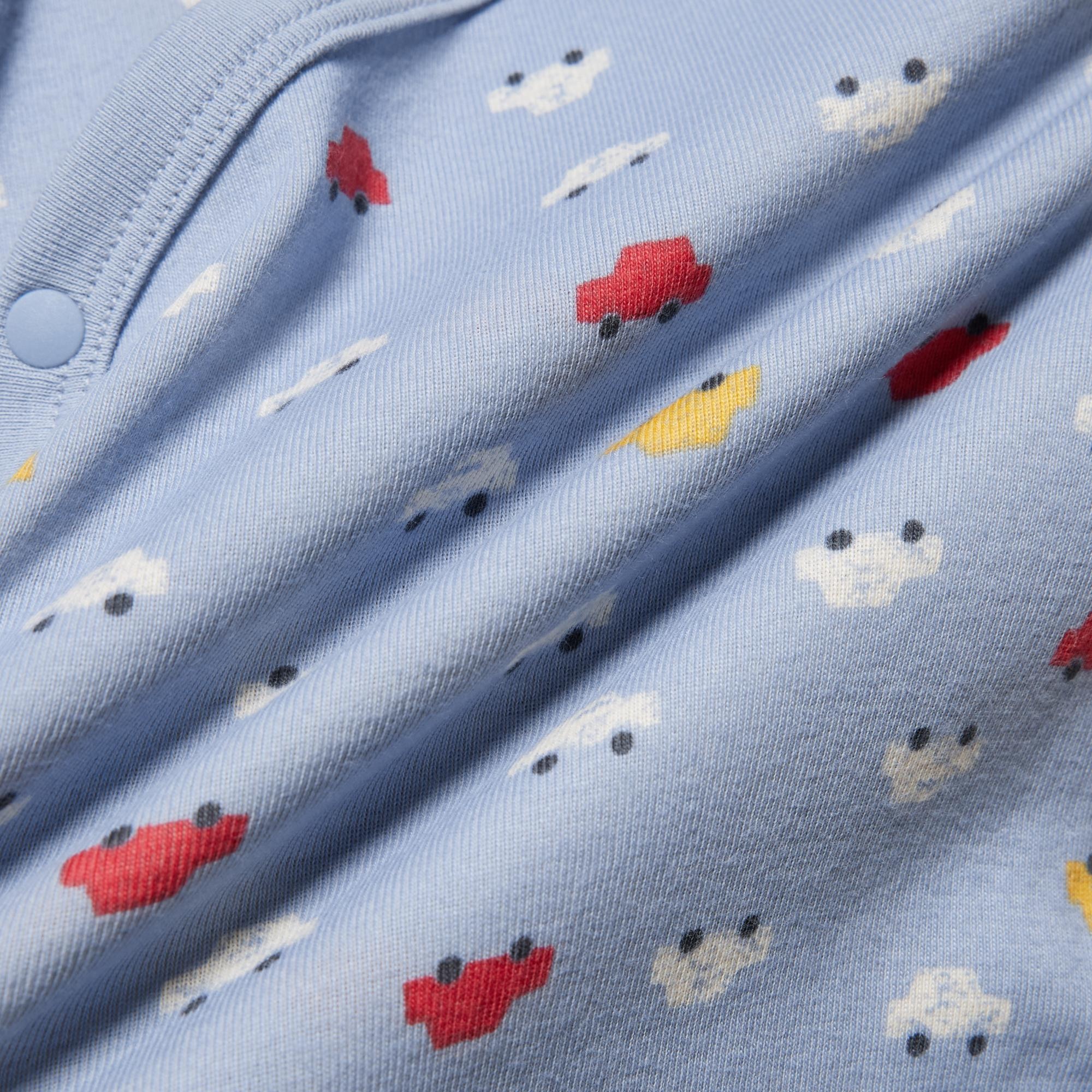 https://image.uniqlo.com/UQ/ST3/jp/imagesgoods/469598/feature/jpgoods_469598_feature2.jpg