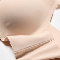 https://image.uniqlo.com/UQ/ST3/jp/imagesgoods/469665/feature/jpgoods_469665_feature8.jpg
