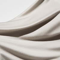 https://image.uniqlo.com/UQ/ST3/jp/imagesgoods/469769/feature/jpgoods_469769_feature2.jpg