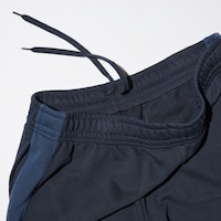 https://image.uniqlo.com/UQ/ST3/jp/imagesgoods/469933/feature/jpgoods_469933_feature2.jpg