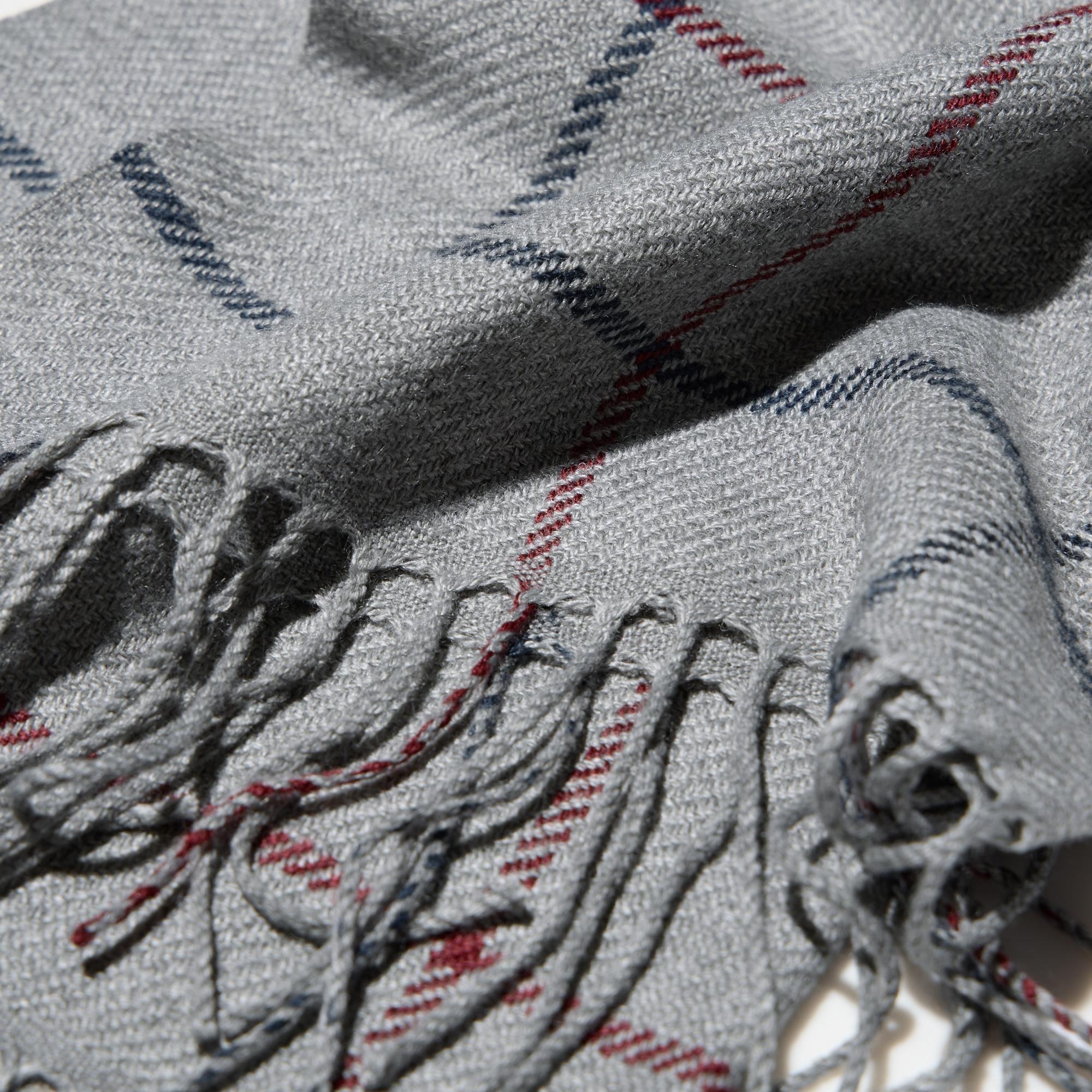 https://image.uniqlo.com/UQ/ST3/jp/imagesgoods/470022001/feature/jpgoods_470022001_feature2.jpg