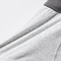 https://image.uniqlo.com/UQ/ST3/jp/imagesgoods/470402/feature/jpgoods_470402_feature6.jpg