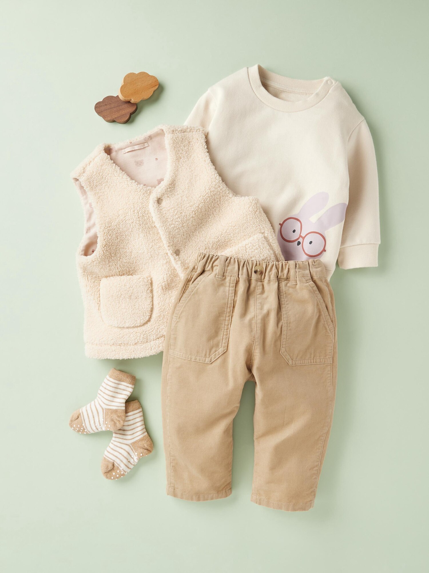 ユニクロ公式 | コーデュロイリラックスパンツ