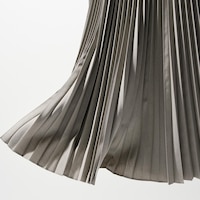 https://image.uniqlo.com/UQ/ST3/jp/imagesgoods/470922/feature/jpgoods_470922_feature1.jpg