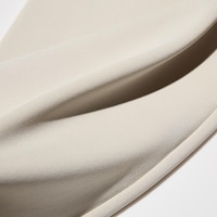 https://image.uniqlo.com/UQ/ST3/jp/imagesgoods/472858/feature/jpgoods_472858_feature1.jpg