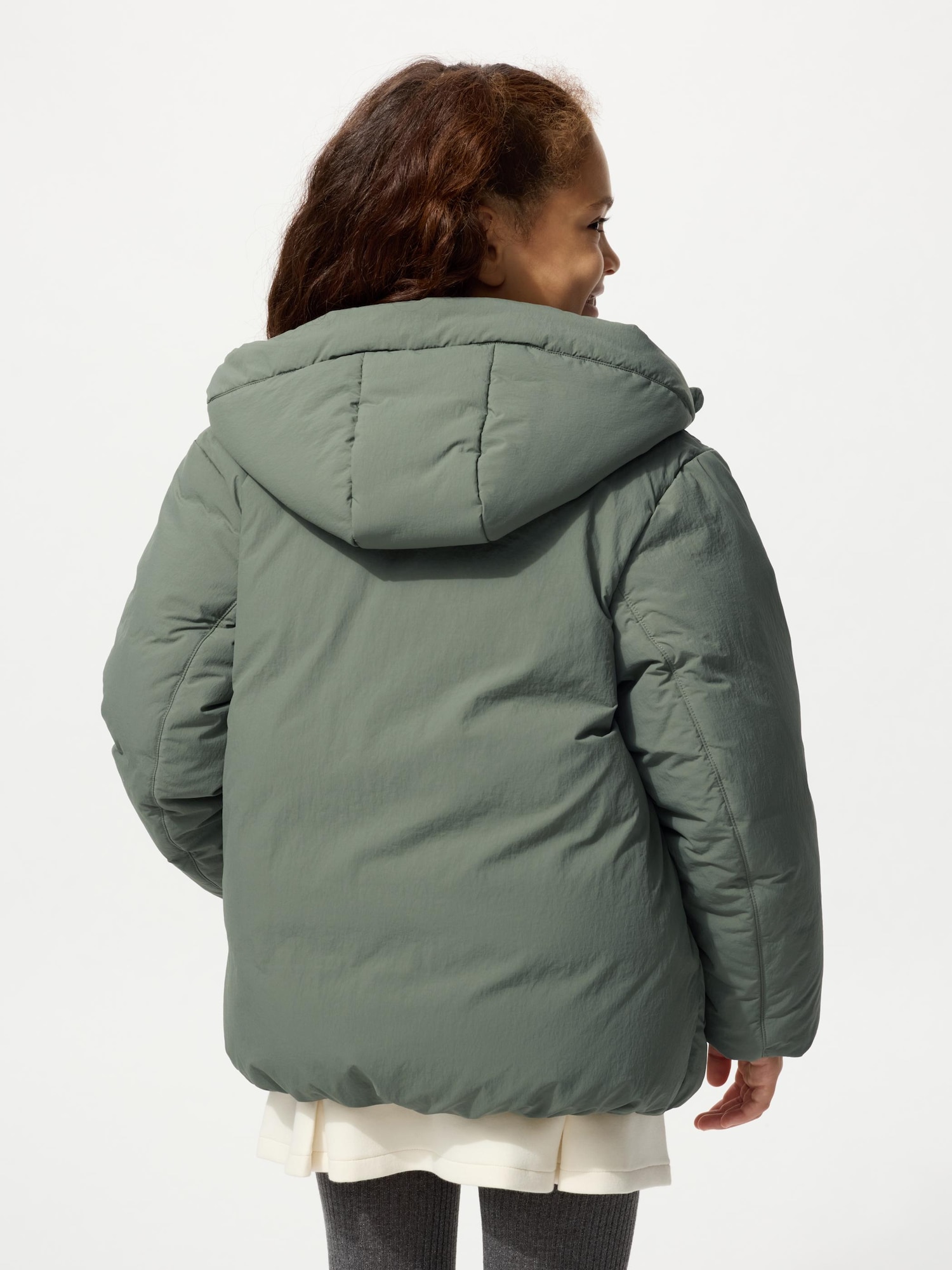 【新品】UNIQLO ハイブリッドダウンパーカー　ダウン ユニクロ公式 | ハイブリッドダウンパーカ