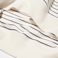 https://image.uniqlo.com/UQ/ST3/jp/imagesgoods/473799/feature/jpgoods_473799_feature2.jpg