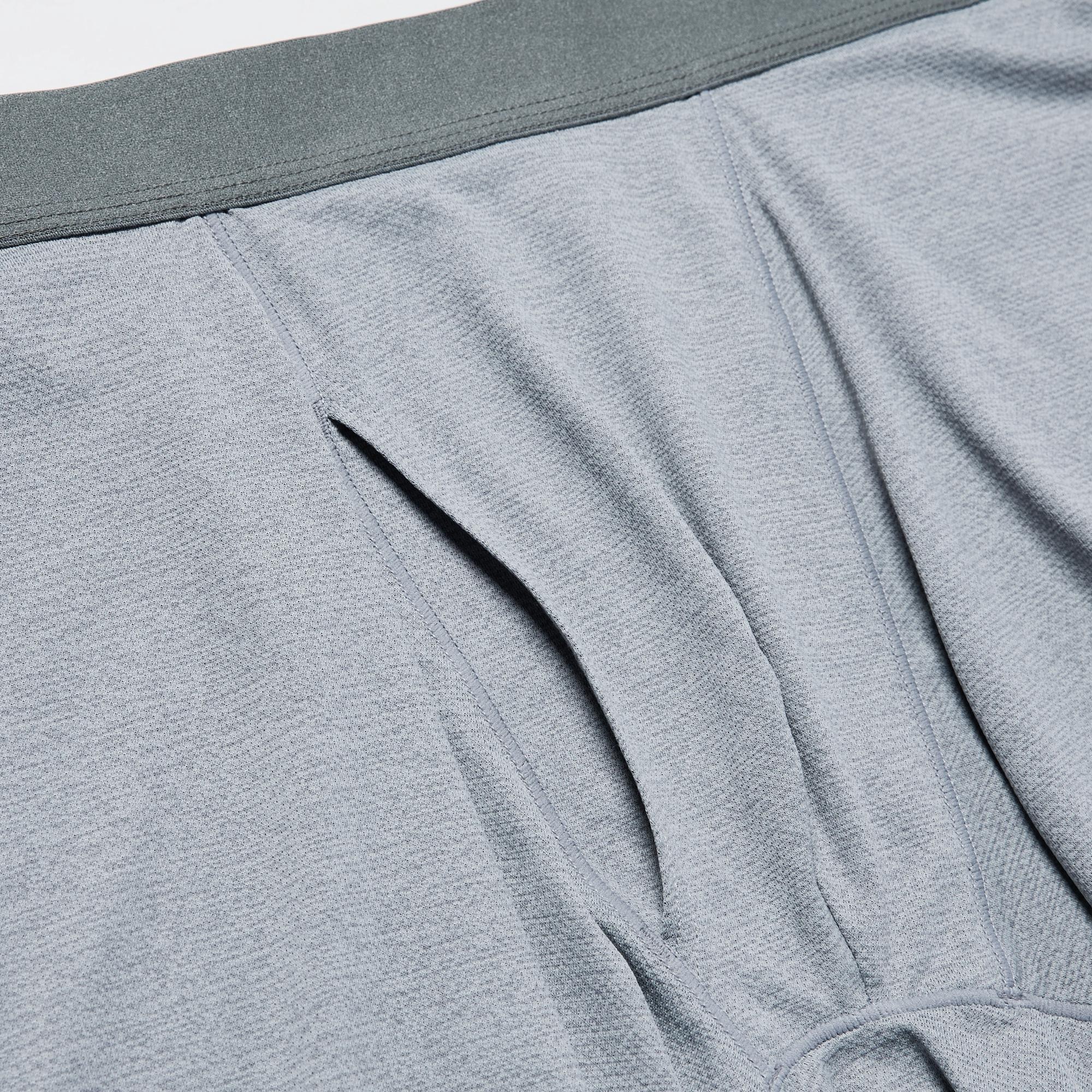 https://image.uniqlo.com/UQ/ST3/jp/imagesgoods/474335/feature/jpgoods_474335_feature8.jpg