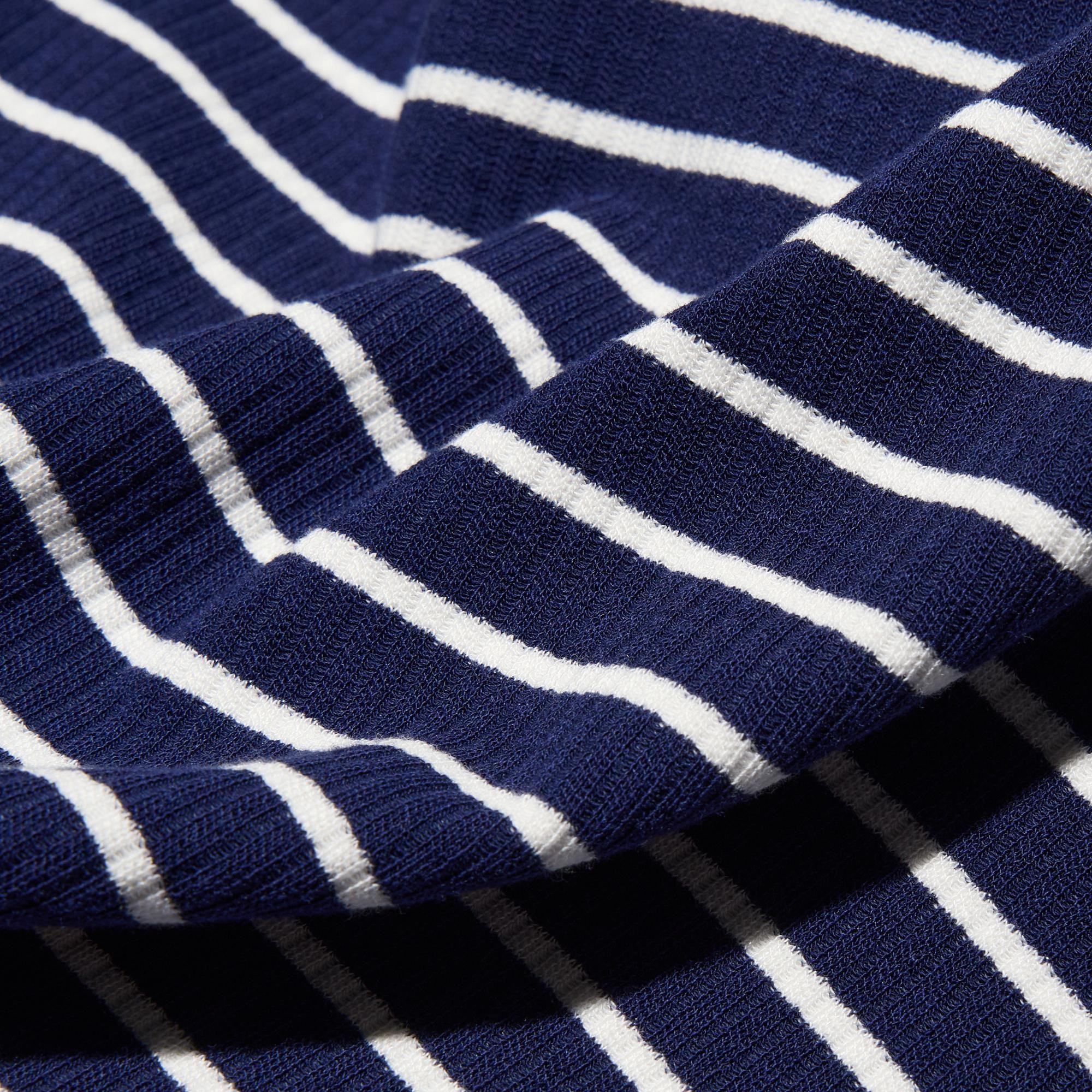 https://image.uniqlo.com/UQ/ST3/jp/imagesgoods/474570/feature/jpgoods_474570_feature2.jpg