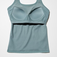https://image.uniqlo.com/UQ/ST3/jp/imagesgoods/476988/feature/jpgoods_476988_feature2.jpg