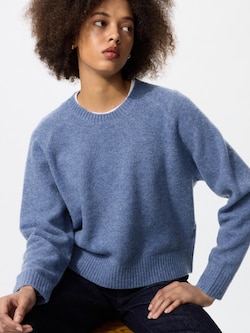 スフレヤーンクルーネックセーター