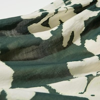 https://image.uniqlo.com/UQ/ST3/jp/imagesgoods/479228001/feature/jpgoods_479228001_feature2.jpg