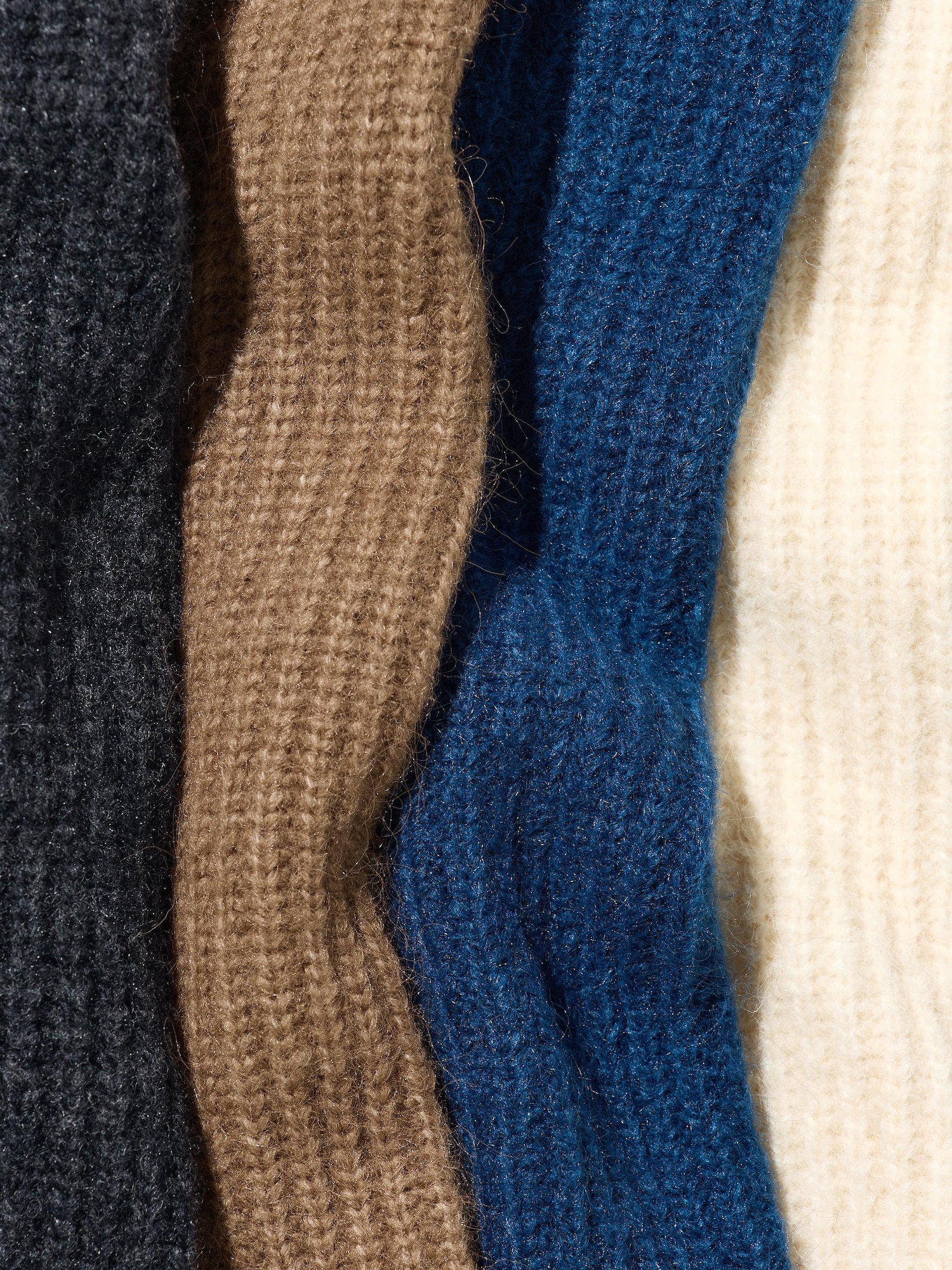 ユニクロ公式 | フラッフィVネックセーター(レディース)