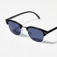 https://image.uniqlo.com/UQ/ST3/jp/imagesgoods/479266/feature/jpgoods_479266_feature1.jpg