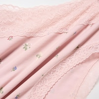 https://image.uniqlo.com/UQ/ST3/jp/imagesgoods/480090/feature/jpgoods_480090_feature1.jpg