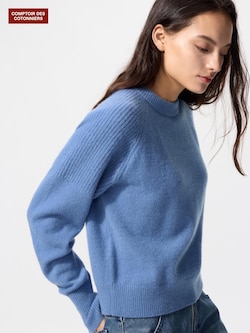 カシミヤクルーネックセーター