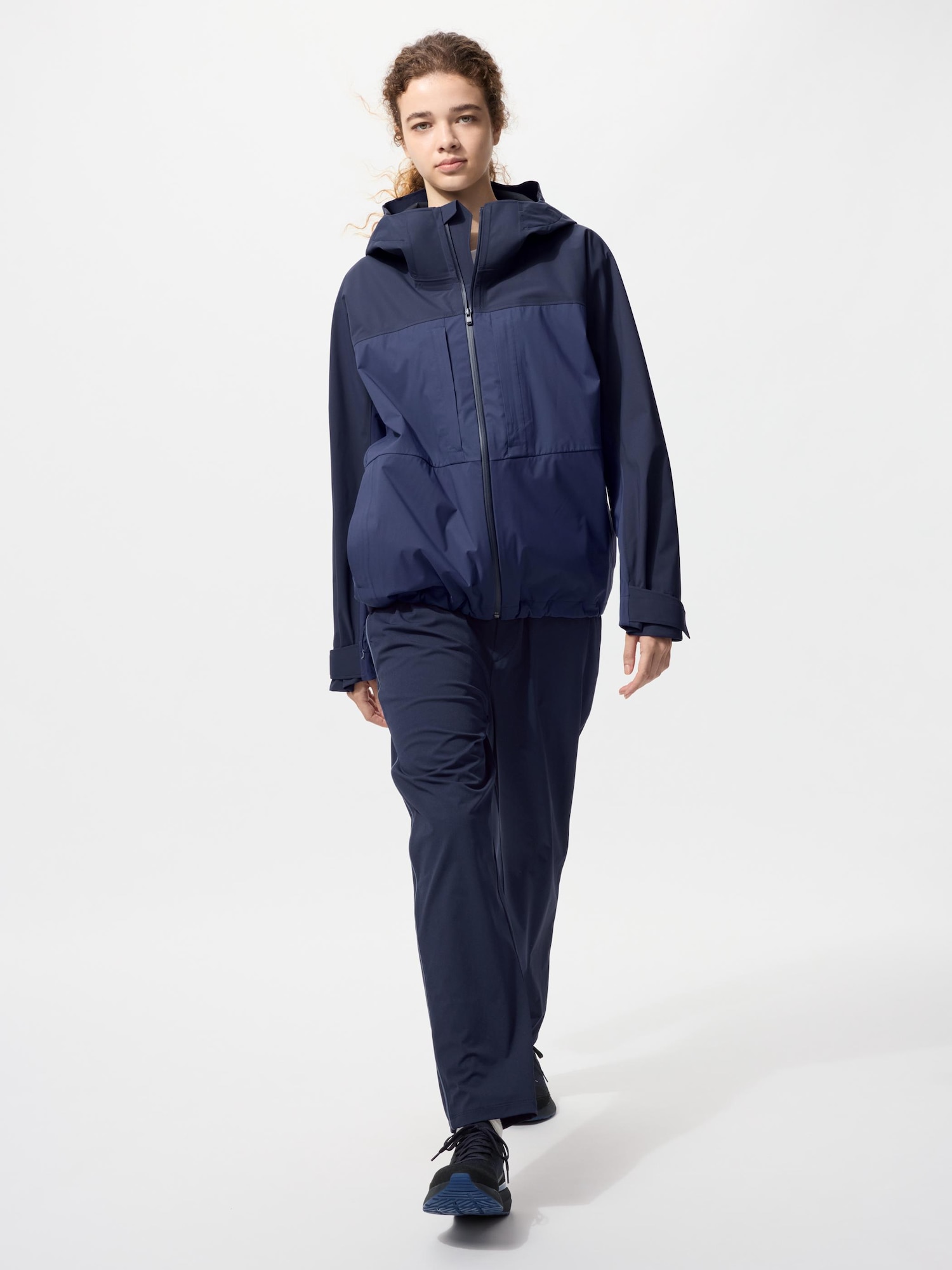 クーちゃん October 14th] UNIQLO: C-Block Tech Parka 3,000 yen off! The