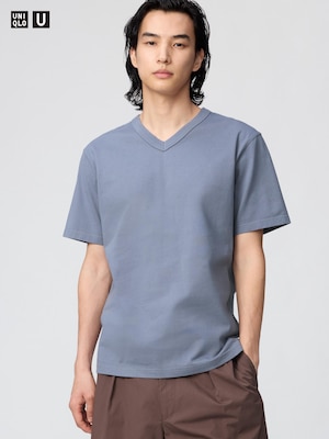 VネックTシャツ