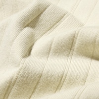 https://image.uniqlo.com/UQ/ST3/jp/imagesgoods/482328/feature/jpgoods_482328_feature1.jpg