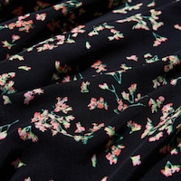 https://image.uniqlo.com/UQ/ST3/jp/imagesgoods/483111/feature/jpgoods_483111_feature2.jpg