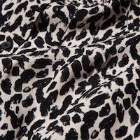 https://image.uniqlo.com/UQ/ST3/jp/imagesgoods/483538/feature/jpgoods_483538_feature1.jpg