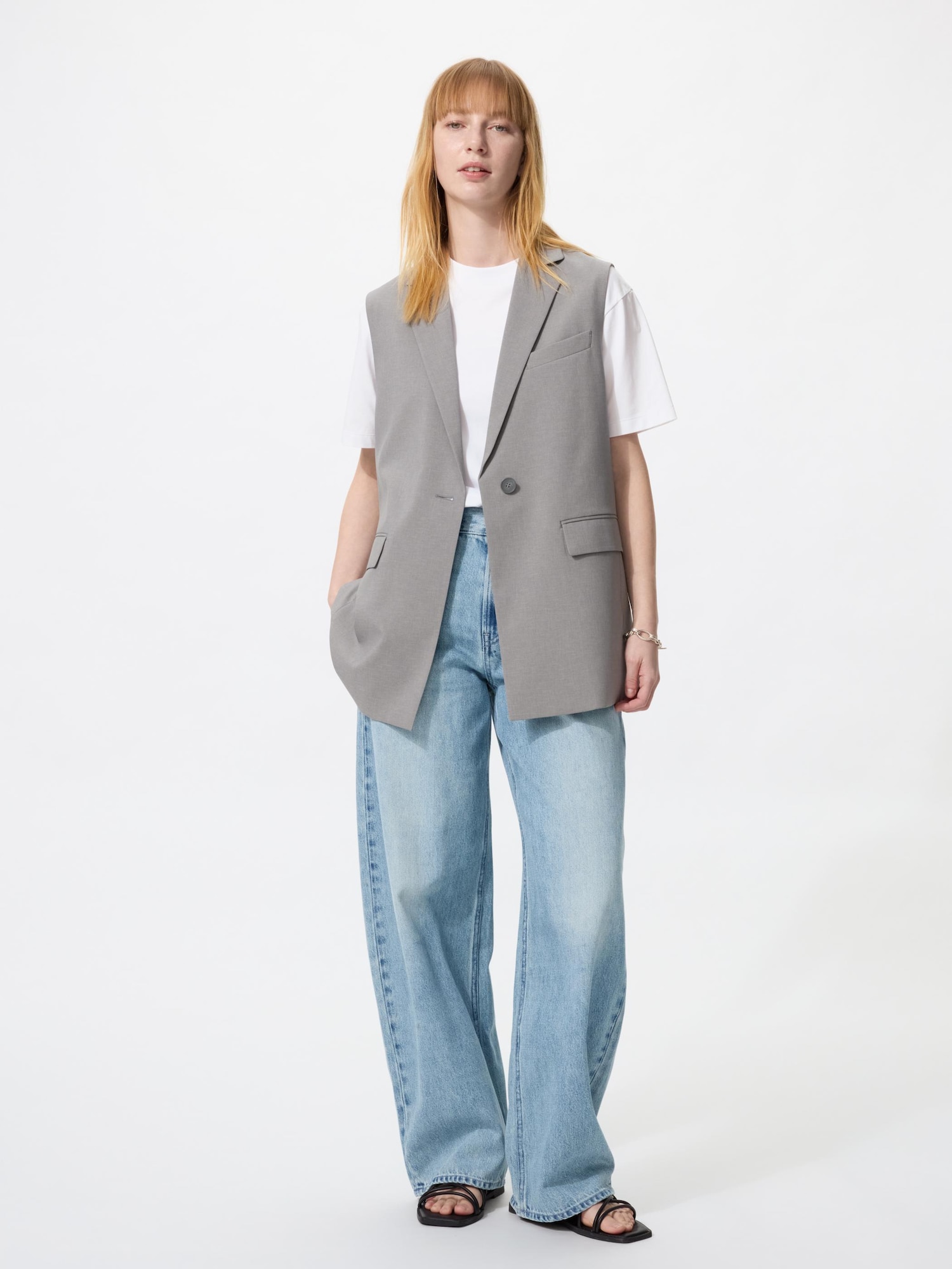 ユニクロ テーラードジレ UNIQLO（ユニクロ）】新作の「テーラードジレ」をライターが試着